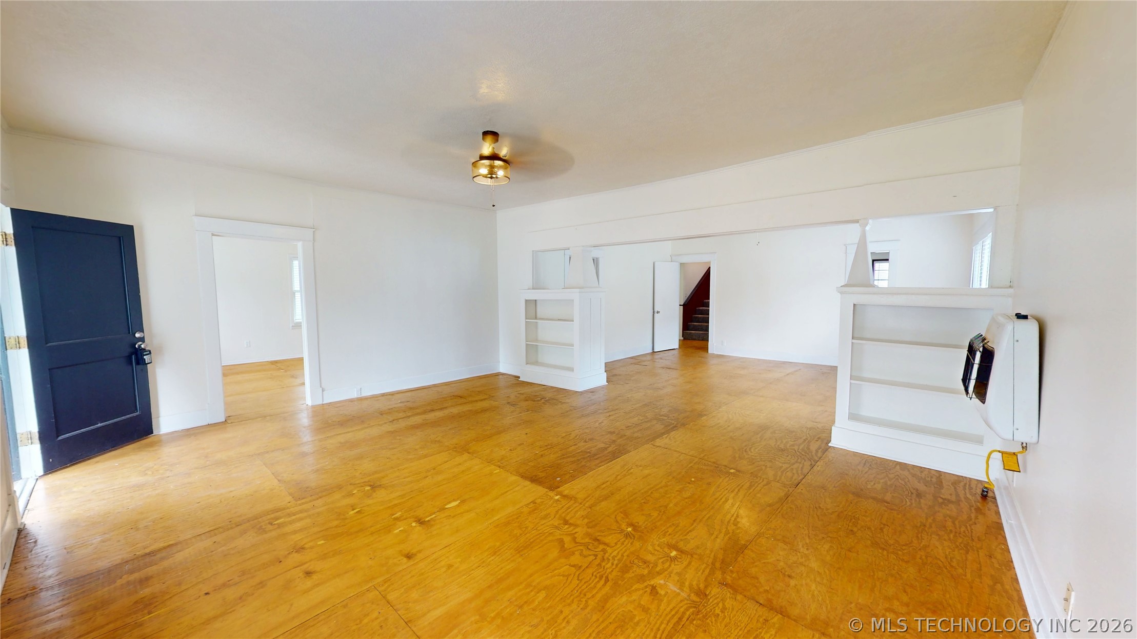 817 E 15th