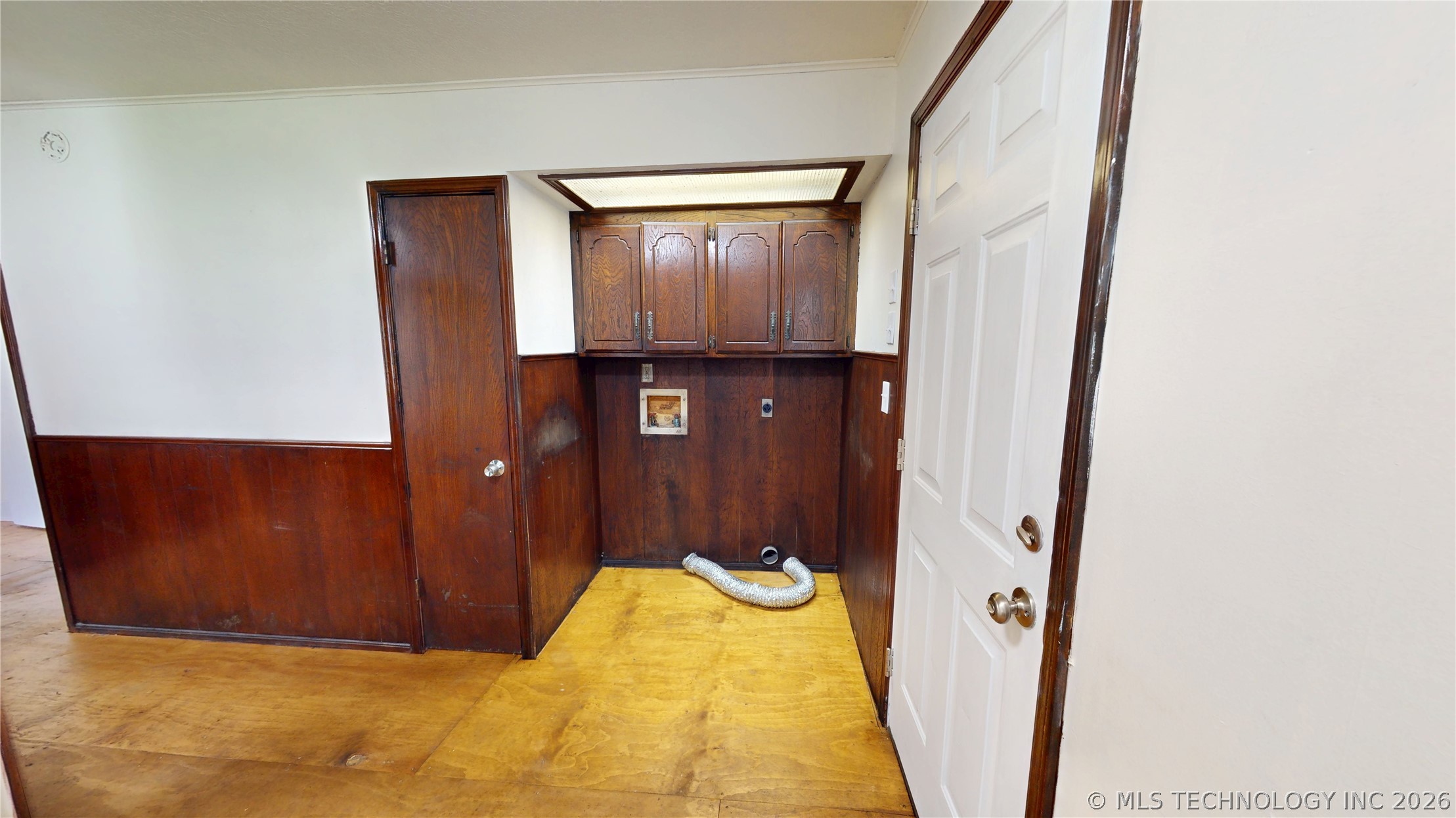 817 E 15th
