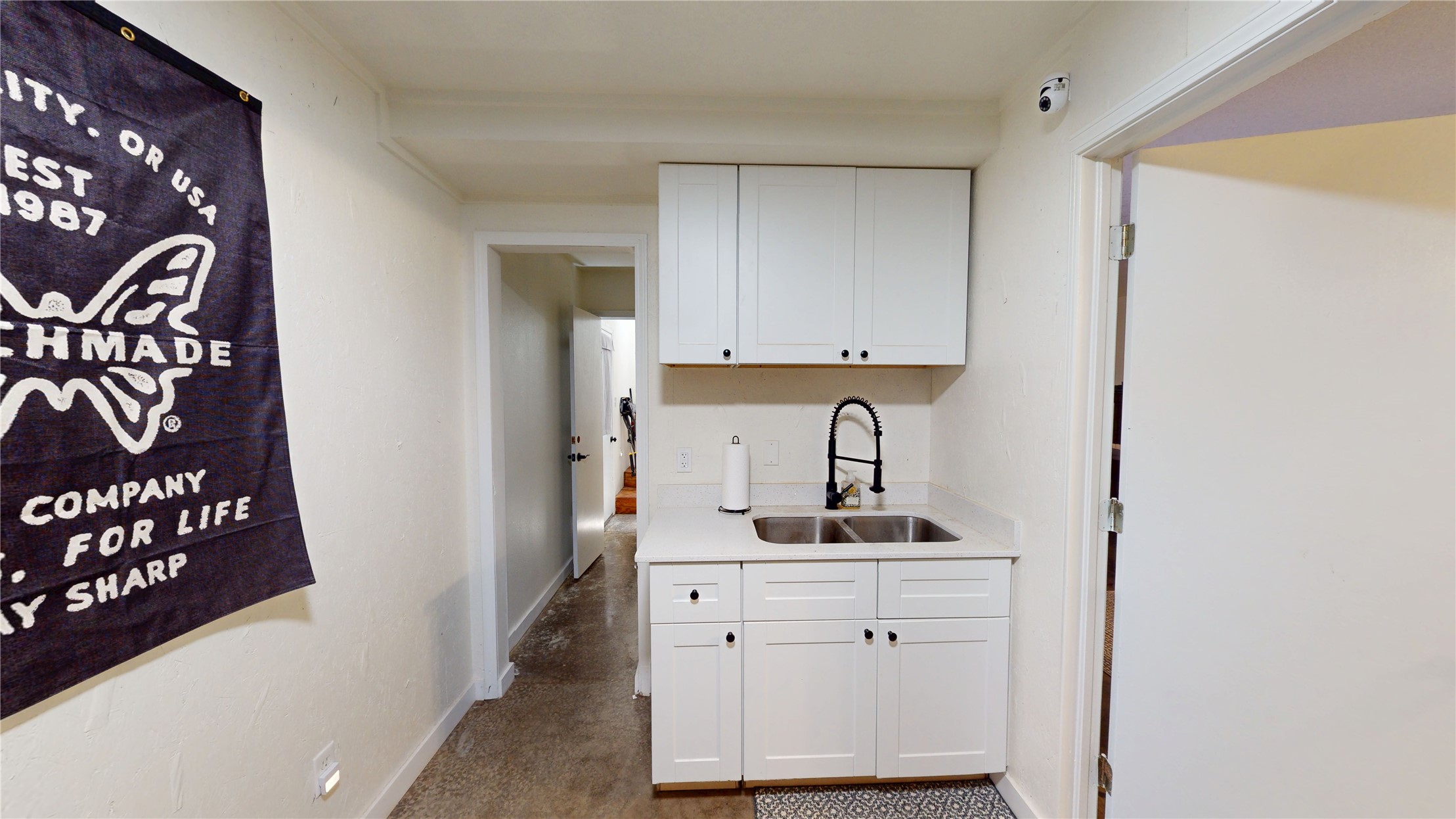 817 E 15th
