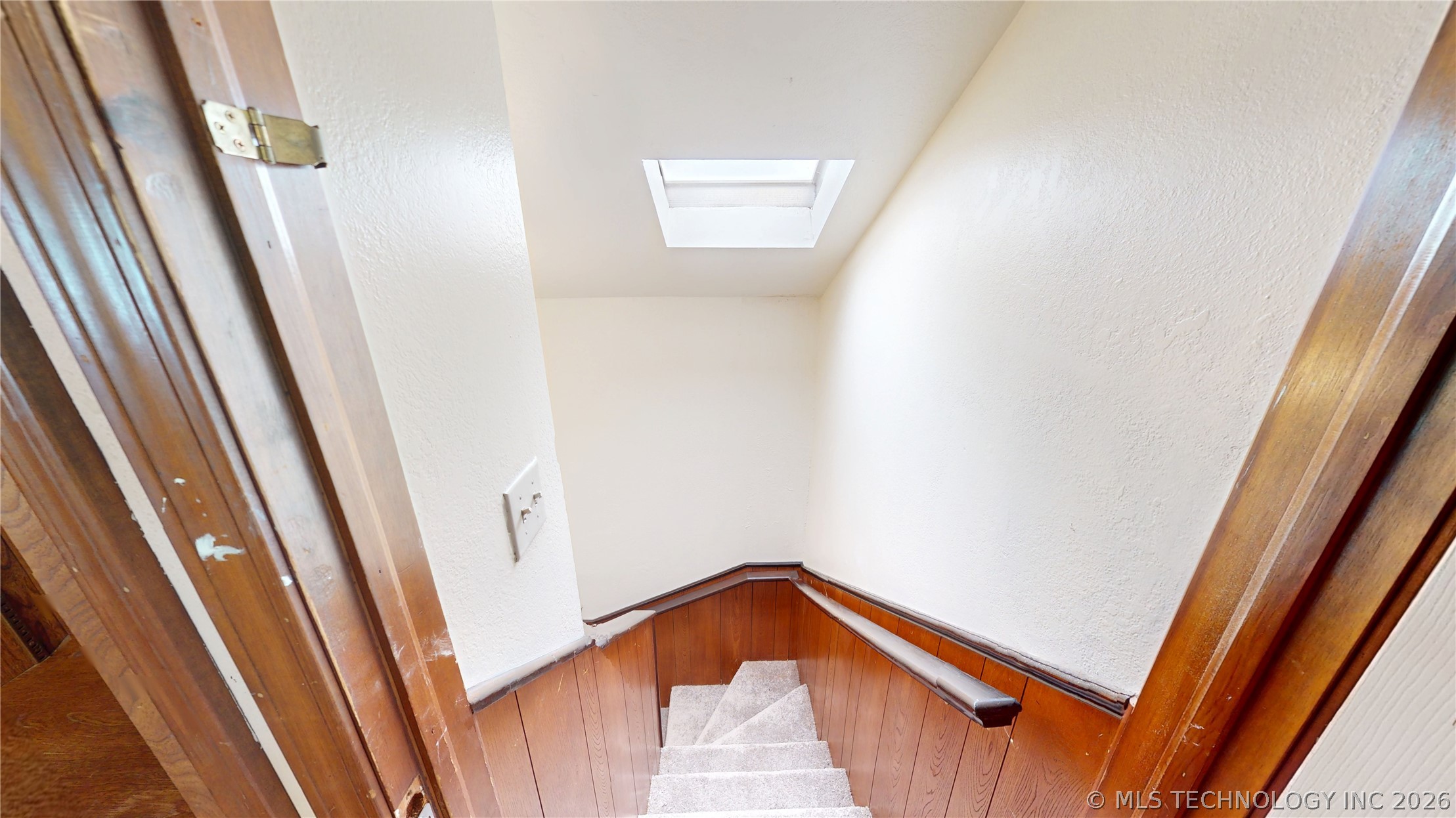 817 E 15th