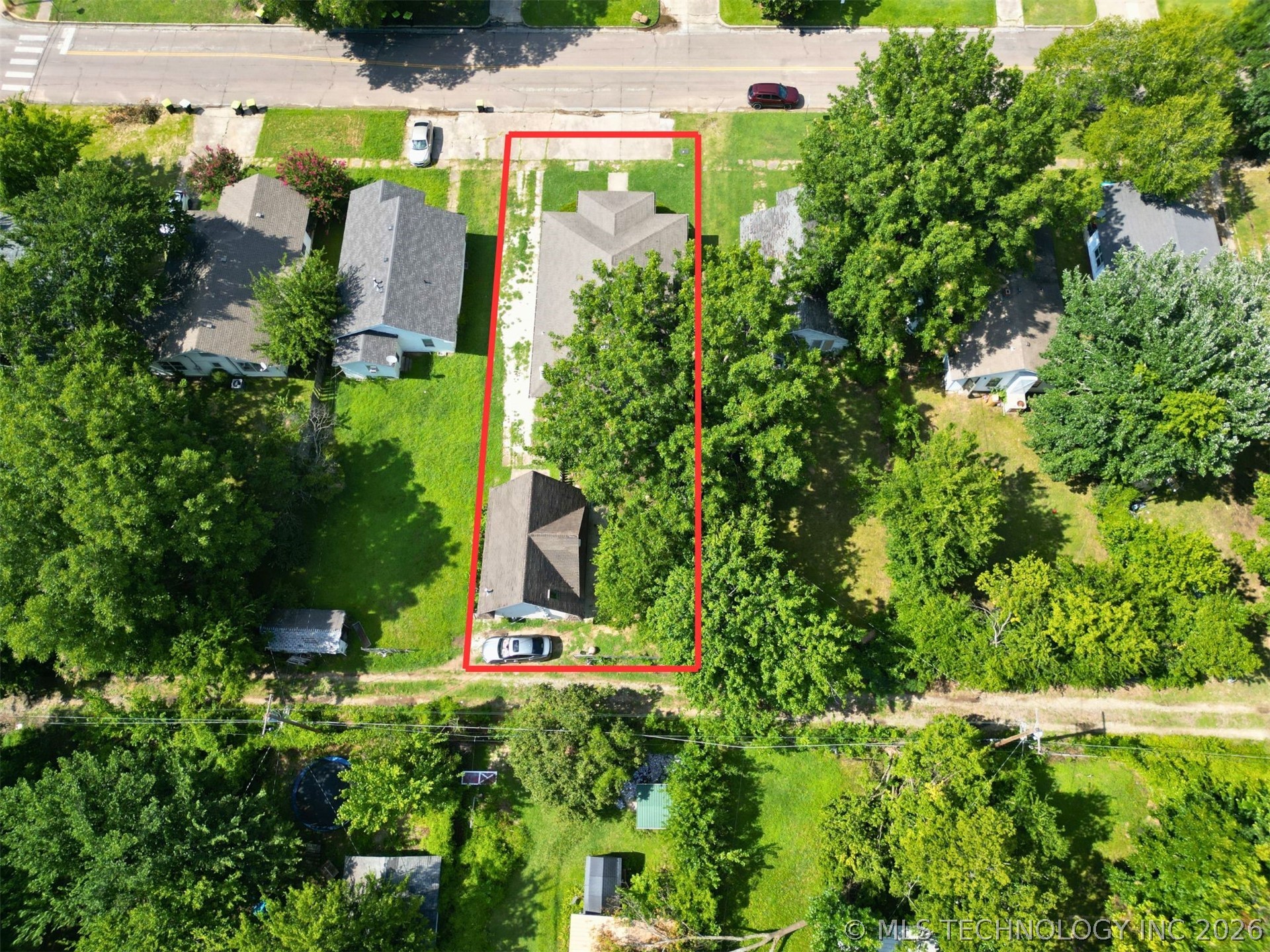 817 E 15th