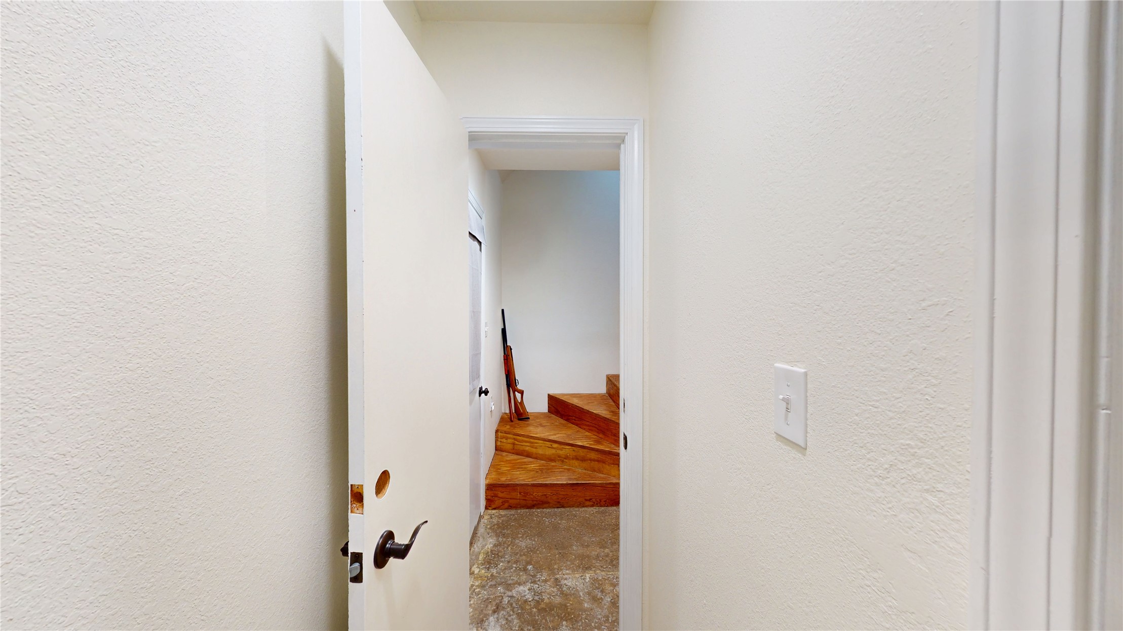 817 E 15th