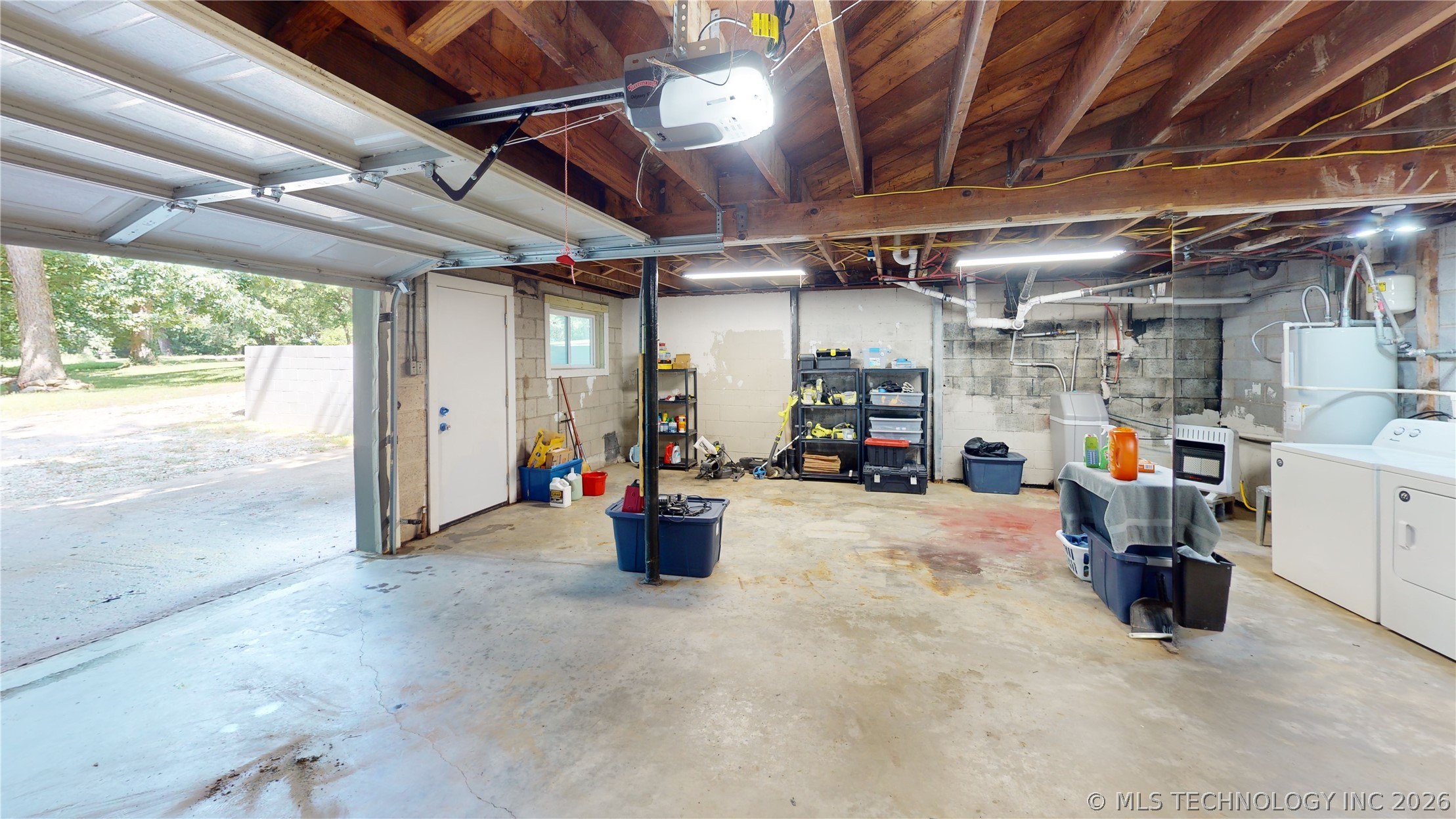 1427 Pine