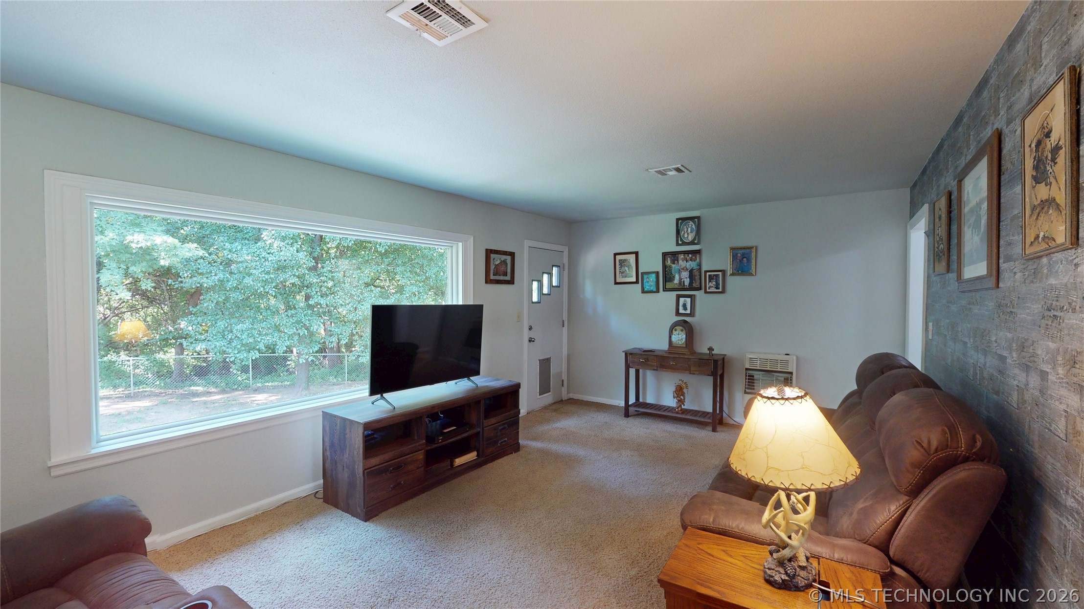 1427 Pine