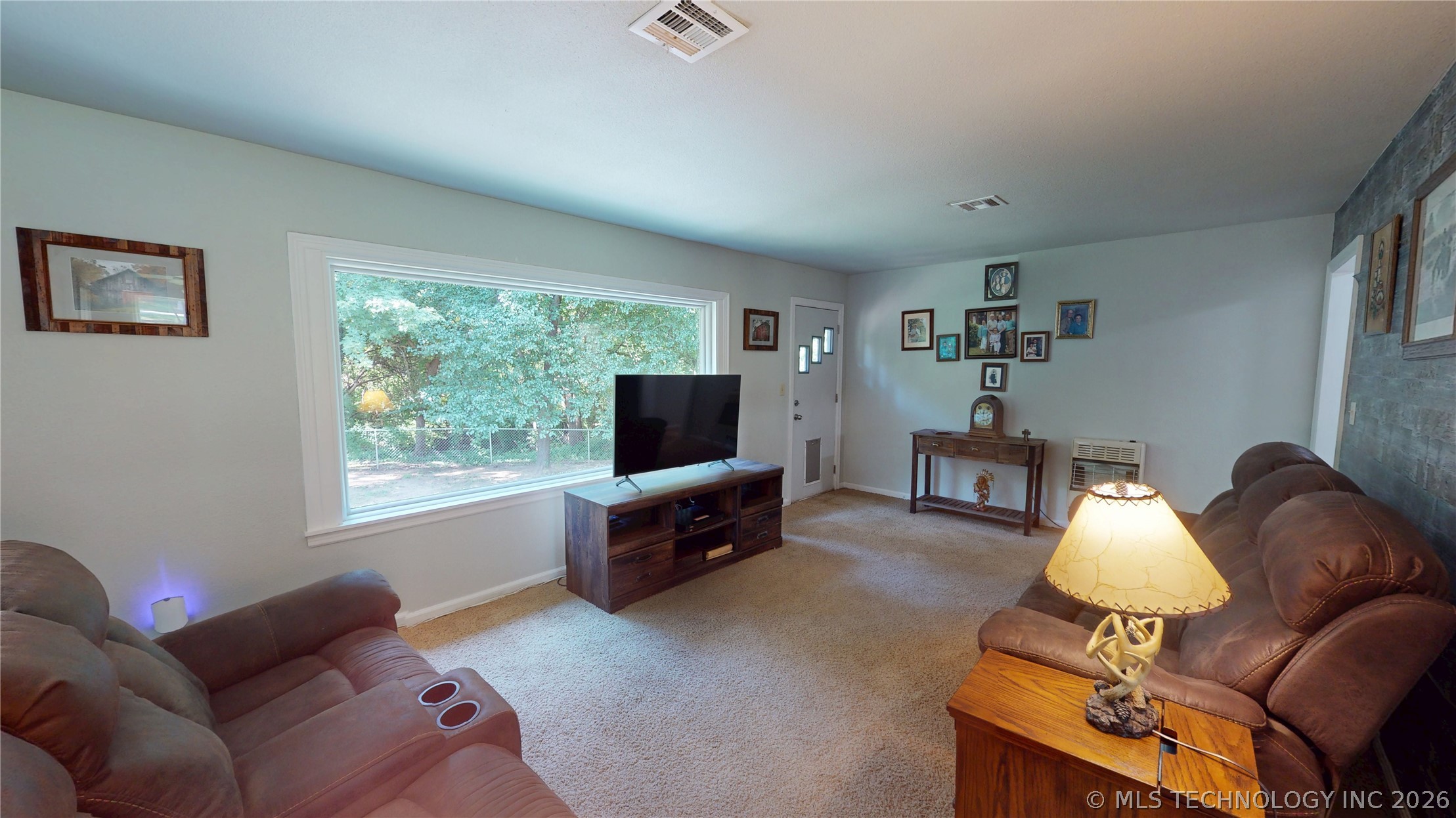 1427 Pine