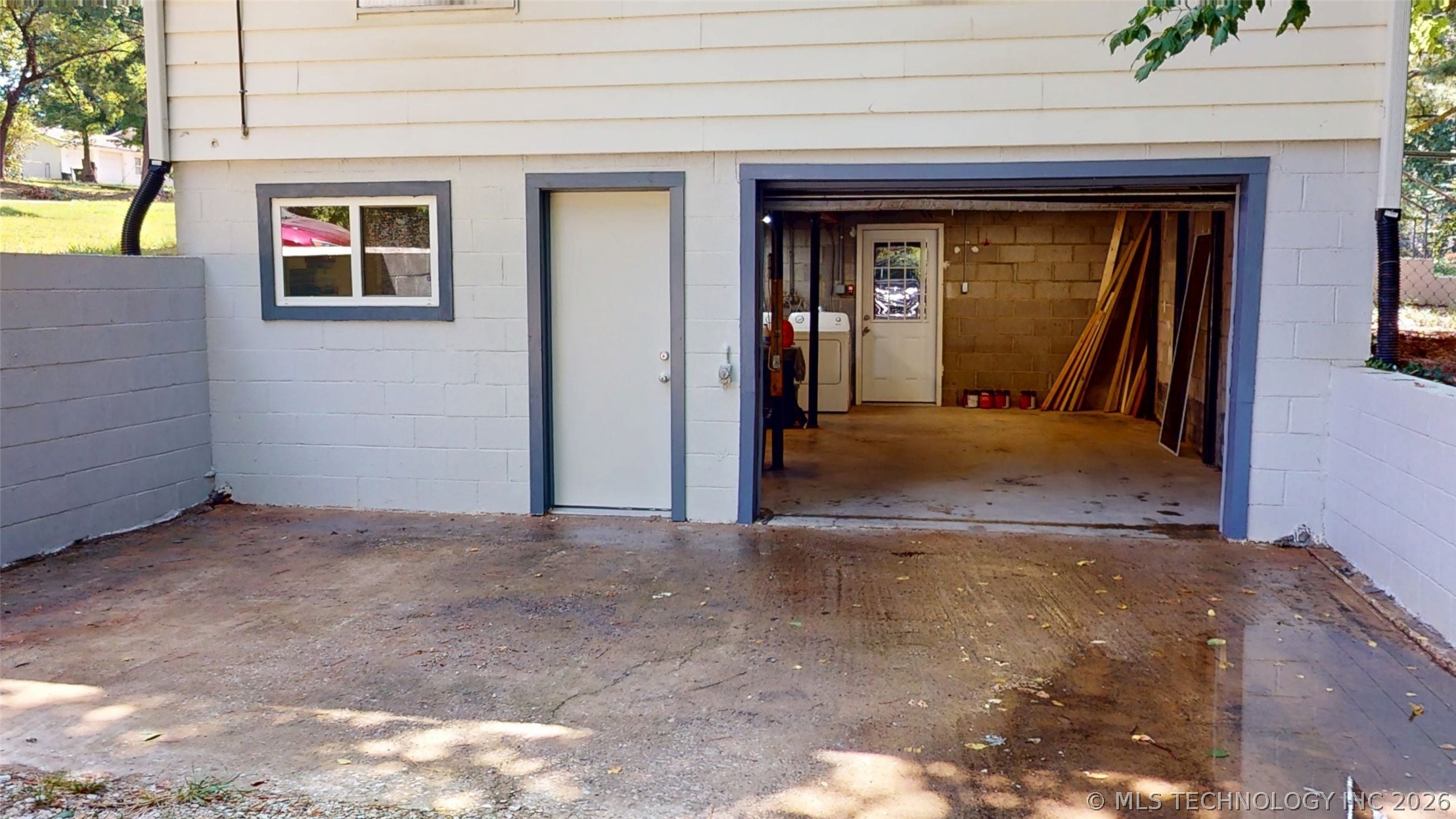 1427 Pine