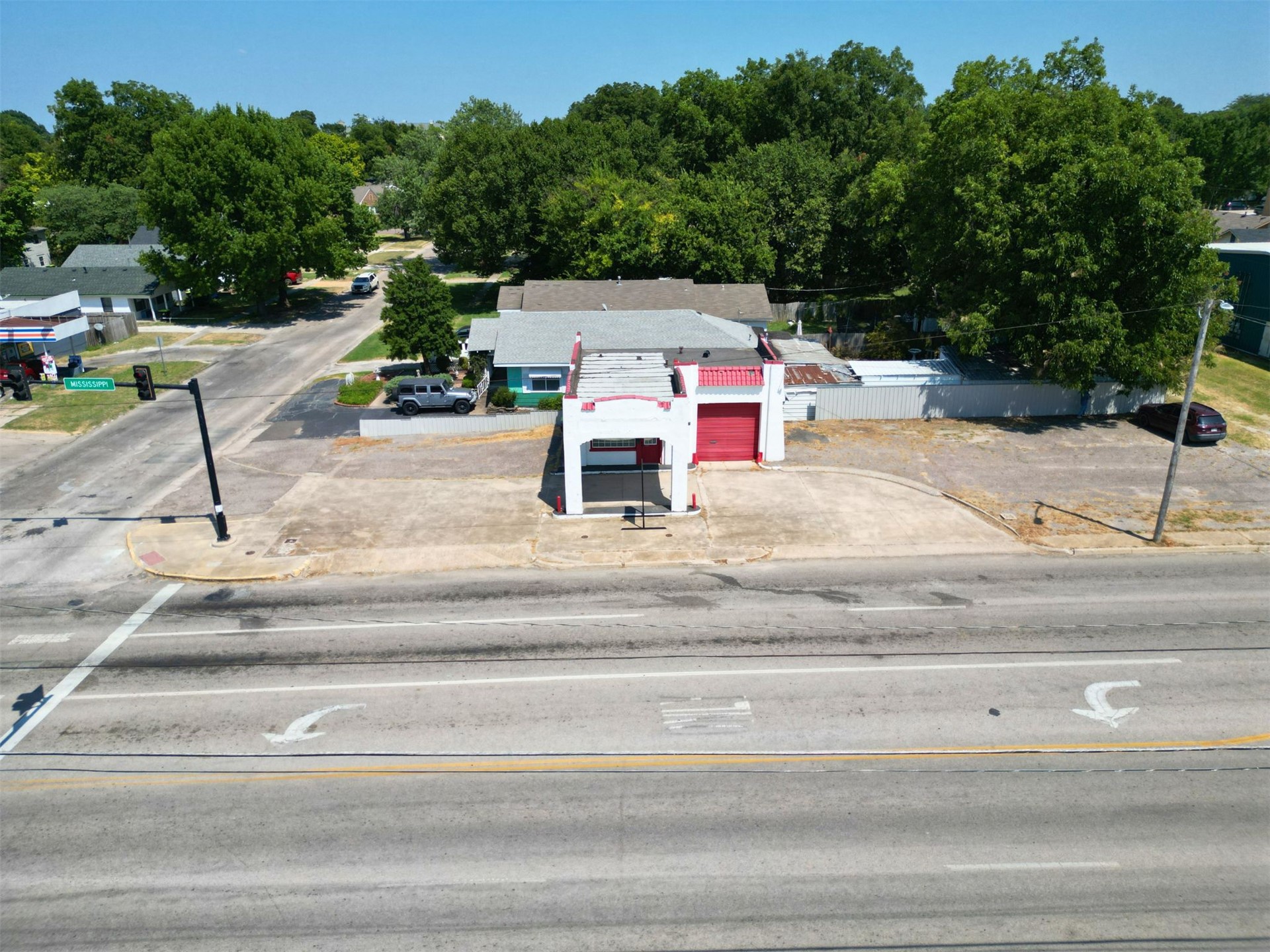 400 S Mississippi