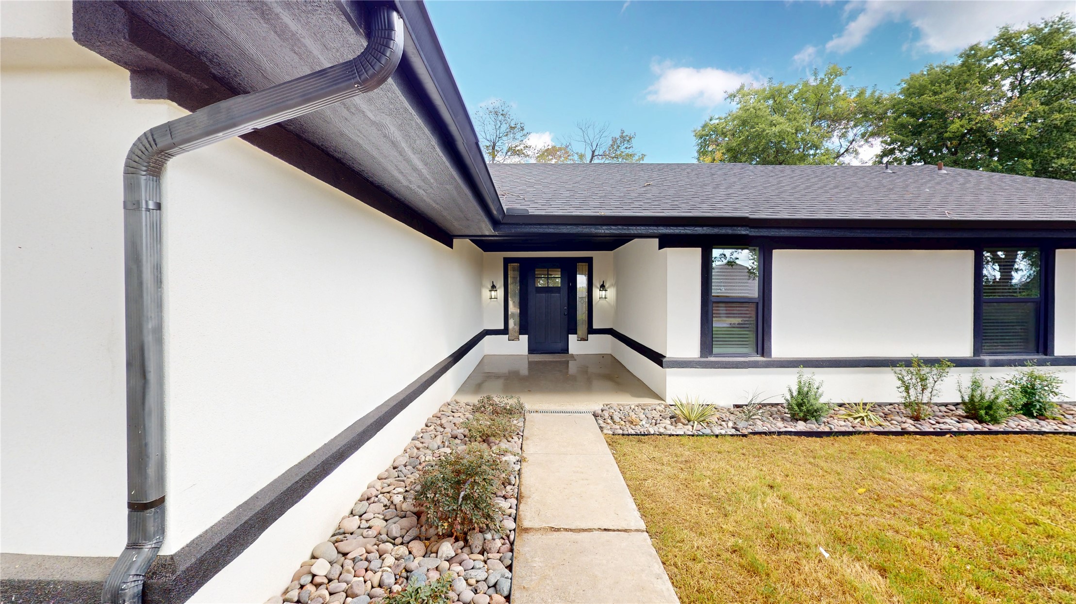 206 N Crownpoint Drive