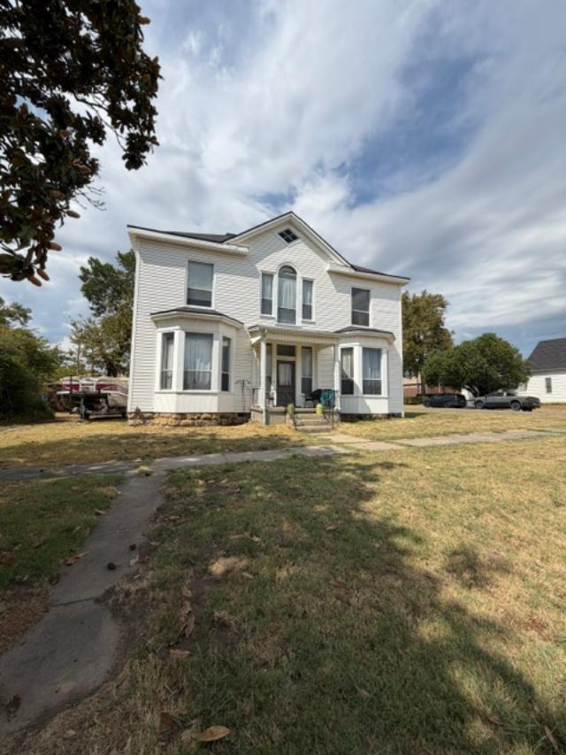 224 N Oak Street