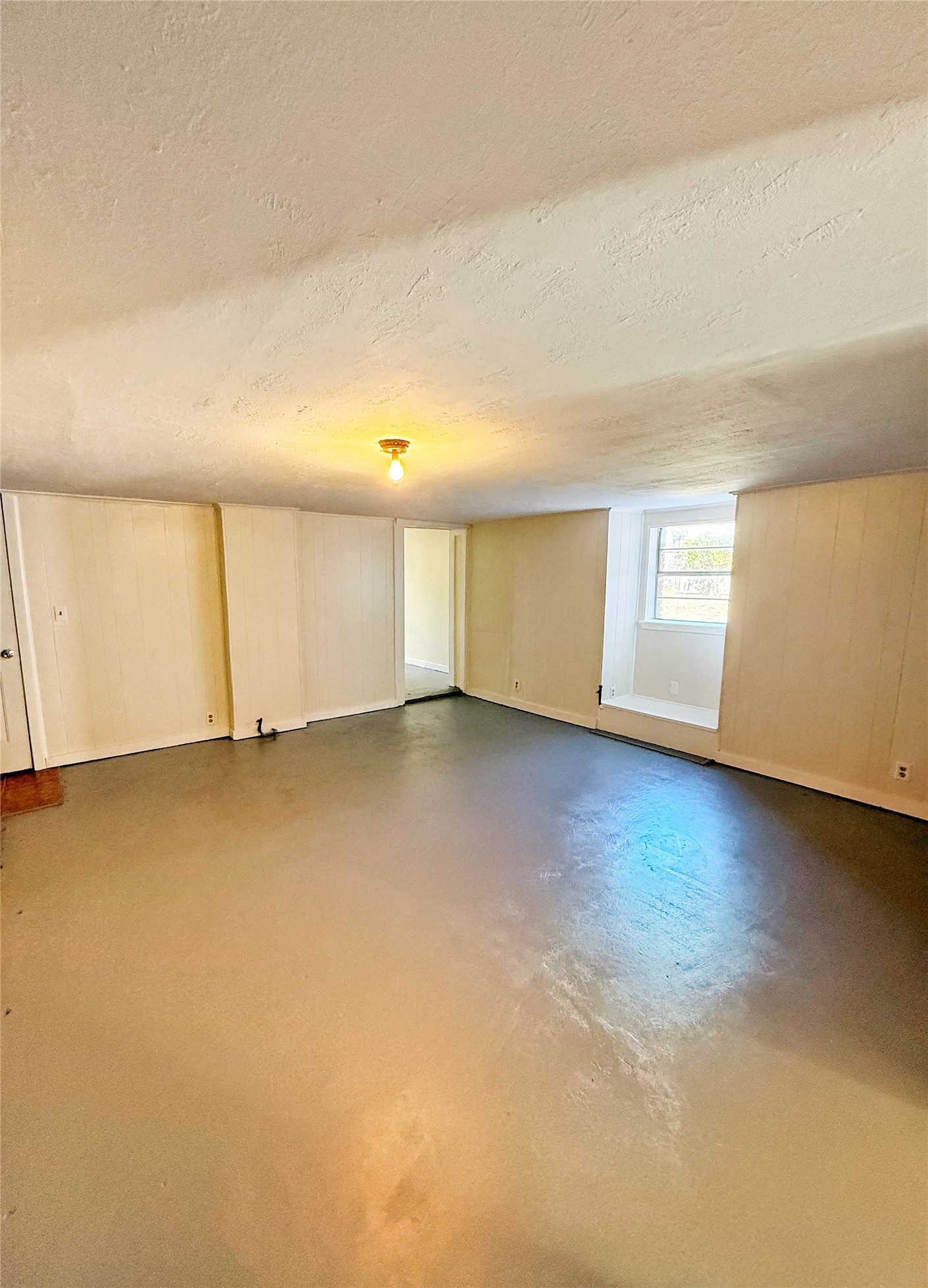 408 S Oliphant