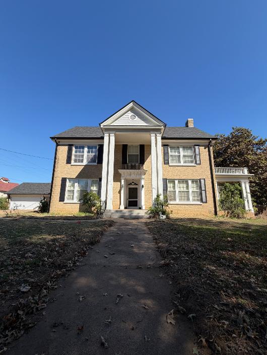 420 E 10th