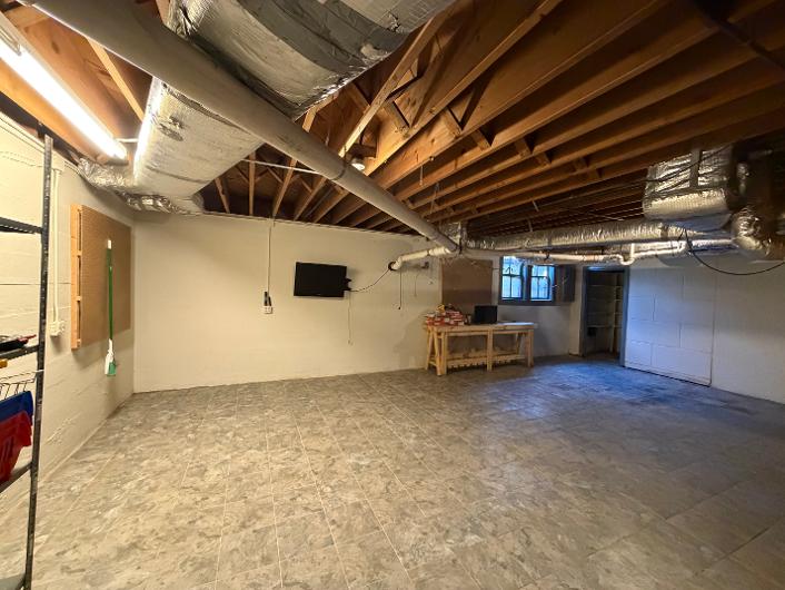 420 E 10th