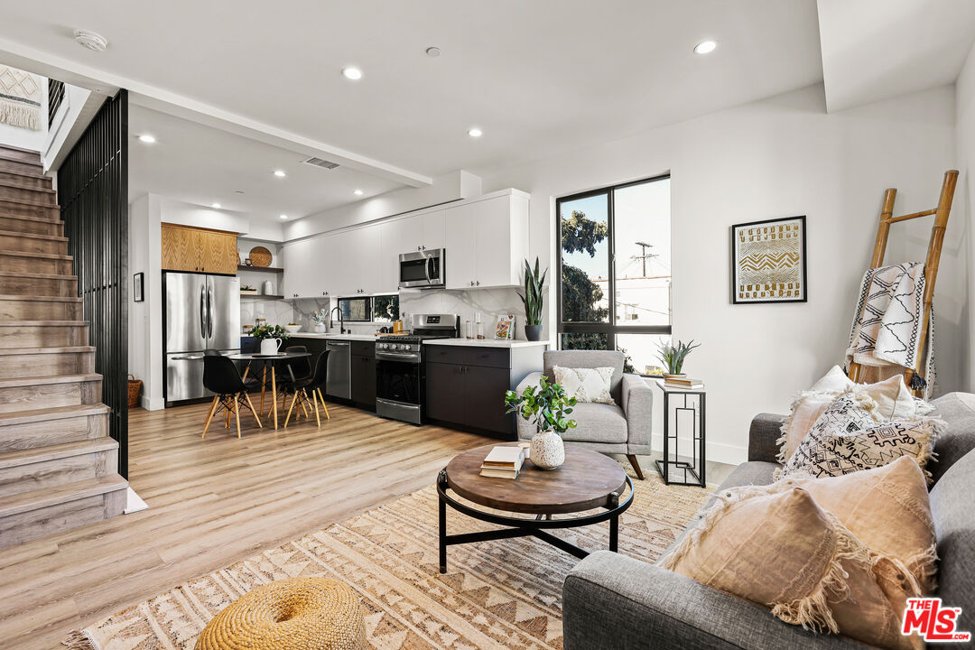 3202 W 16Th Pl Unit: 3204 1/2
