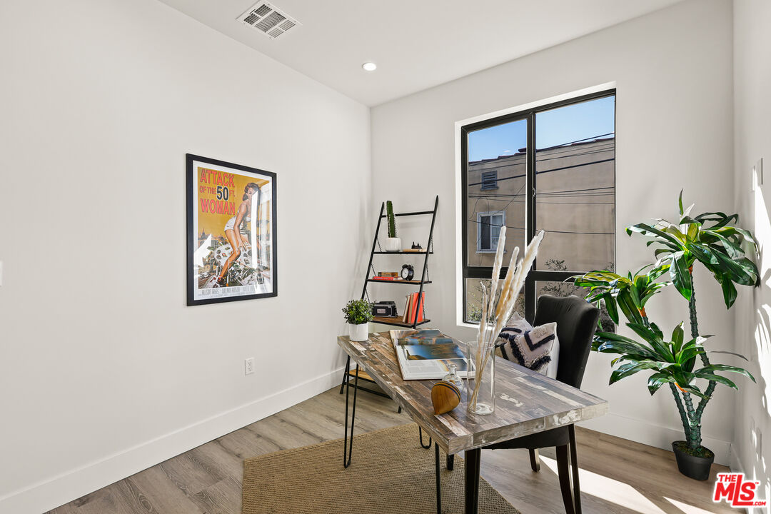 3202 W 16Th Pl Unit: 3204 1/2