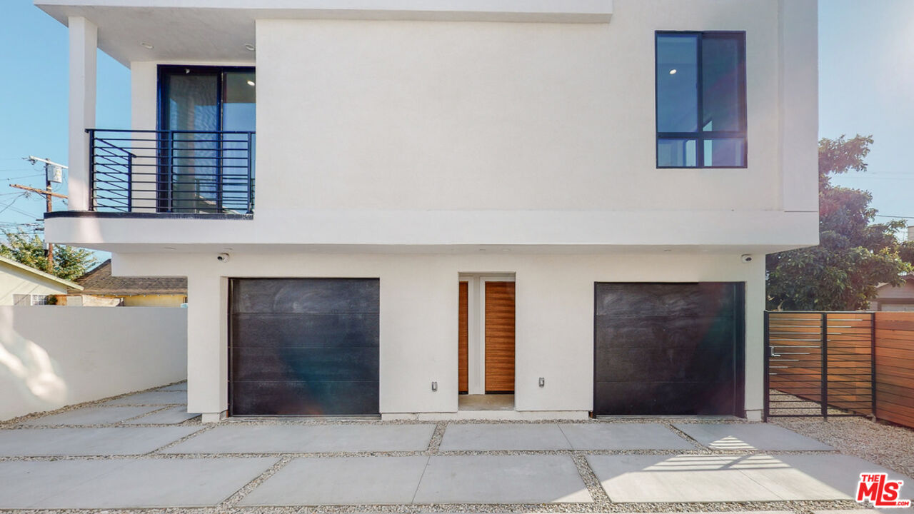 3202 W 16Th Pl Unit: 3204 1/2