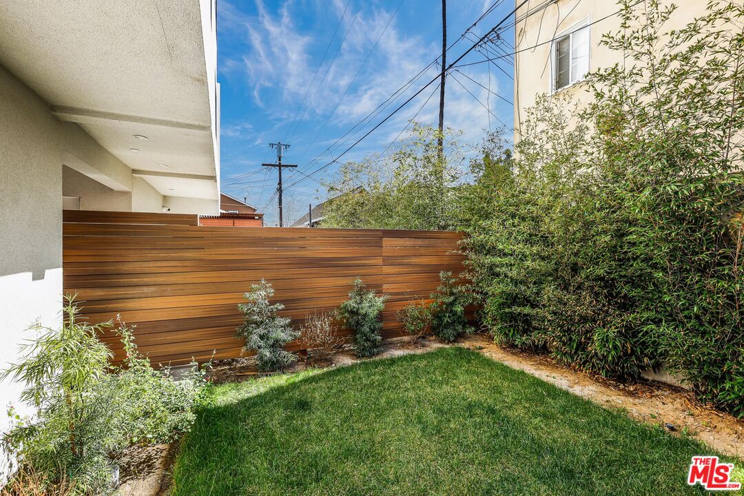3202 W 16Th Pl Unit: 3204 1/2