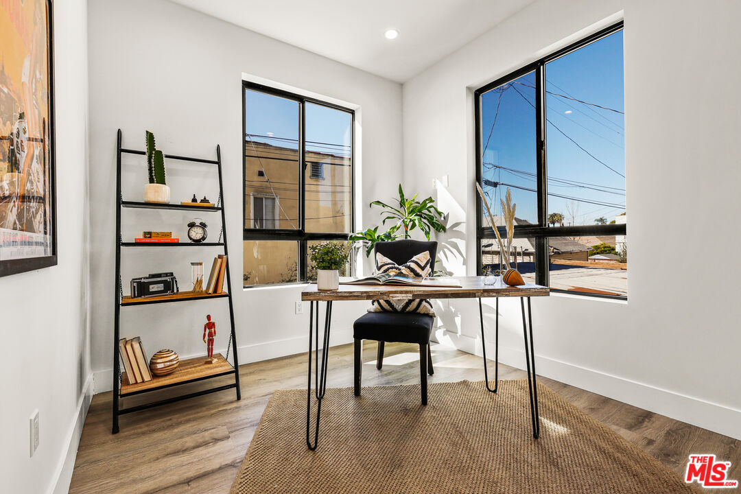 3202 W 16Th Pl Unit: 3204 1/2