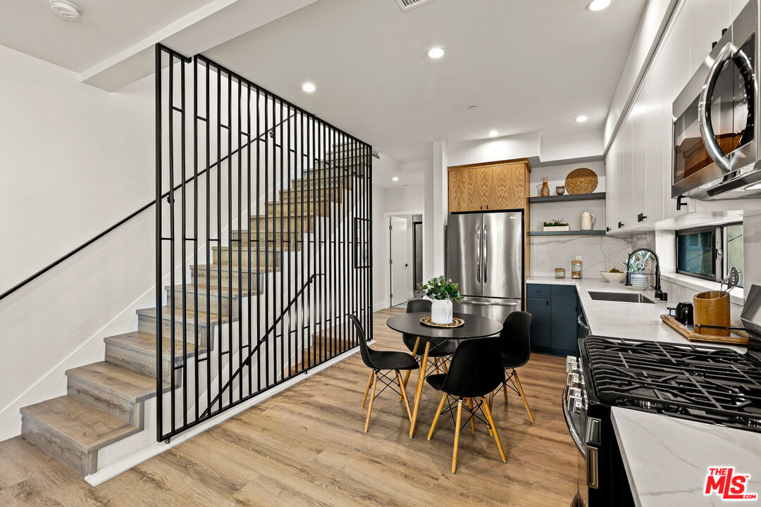 3202 W 16Th Pl Unit: 3204 1/2