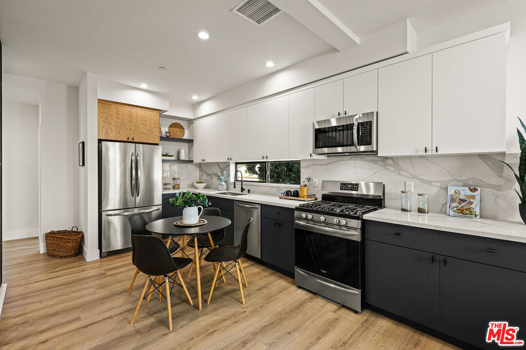 3202 W 16Th Pl Unit: 3204 1/2