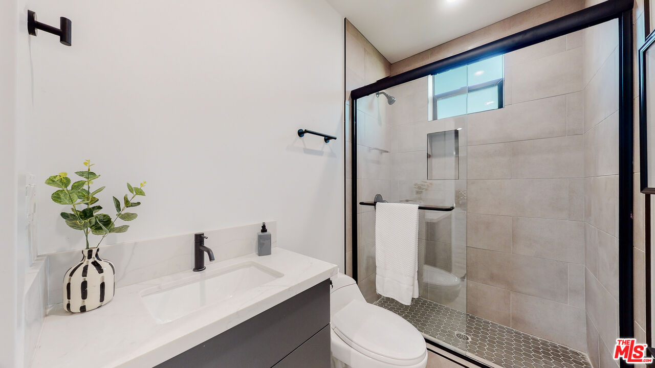 3202 W 16Th Pl Unit: 3204