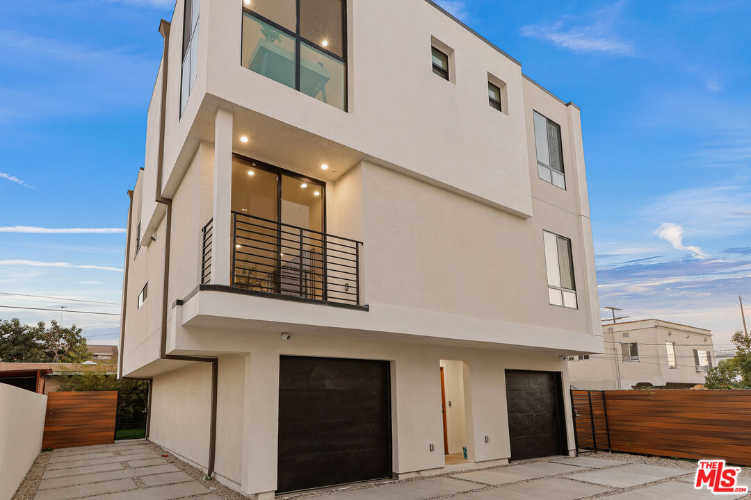 3202 W 16Th Pl Unit: 3204