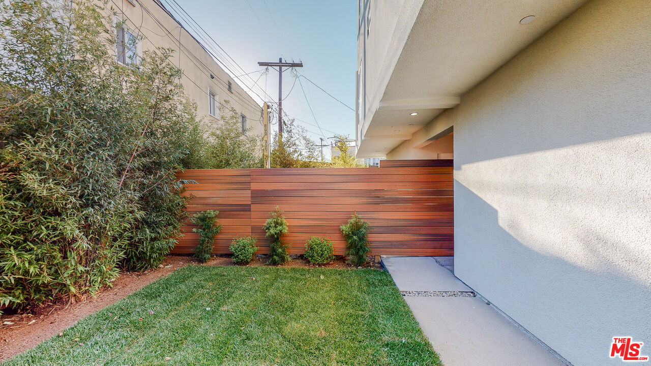 3202 W 16Th Pl Unit: 3204