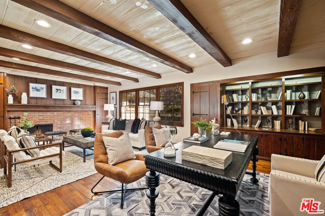 1131 COLDWATER CANYON DR