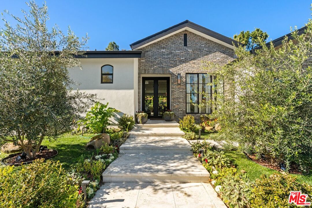 2727 CASIANO RD