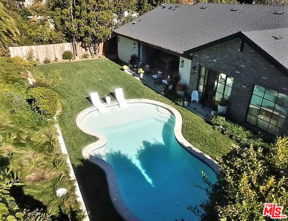 2727 CASIANO RD