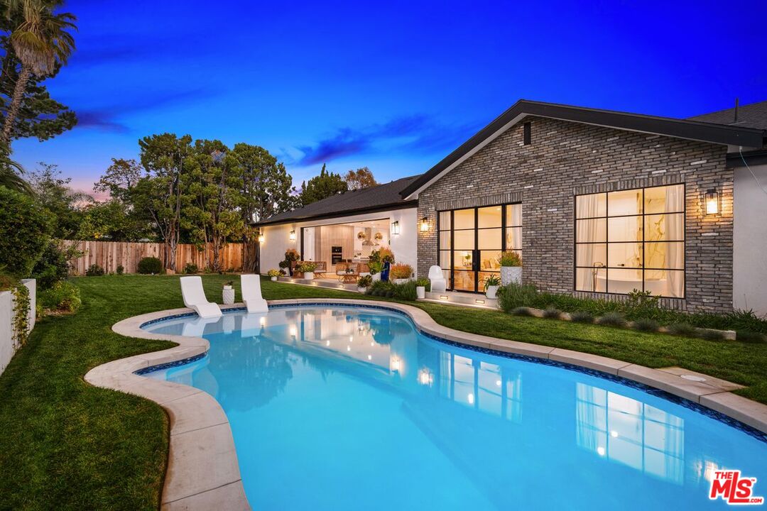 2727 CASIANO RD