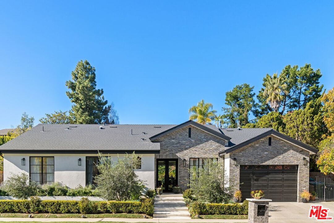 2727 CASIANO RD
