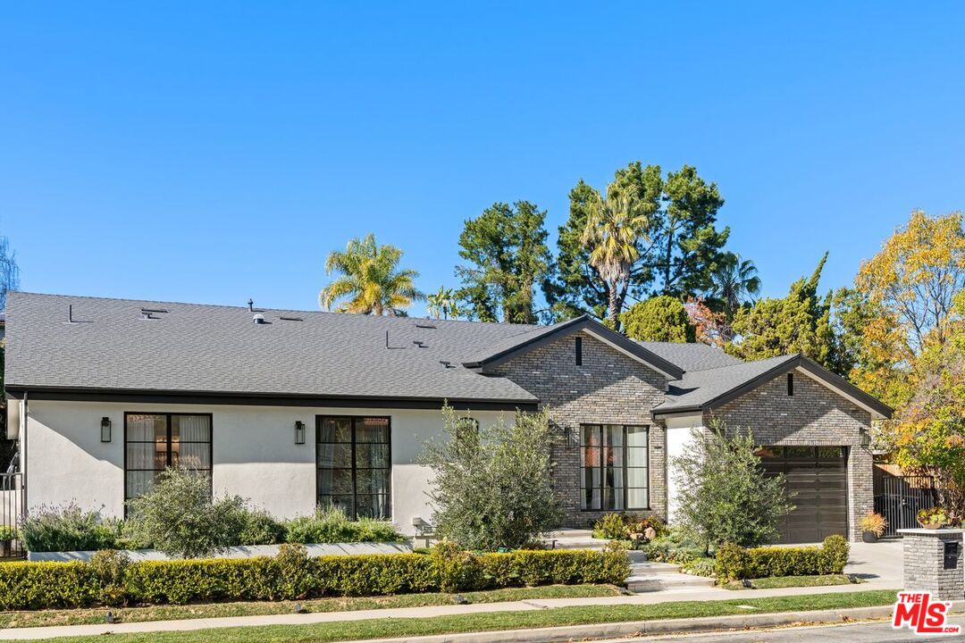 2727 CASIANO RD