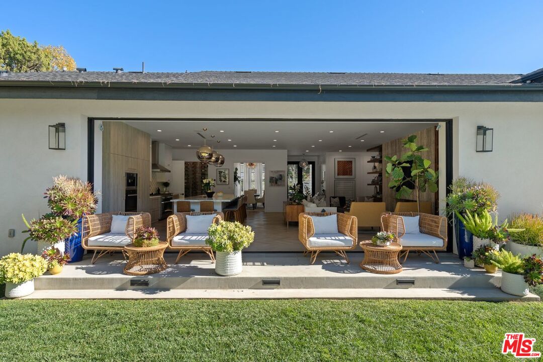 2727 CASIANO RD