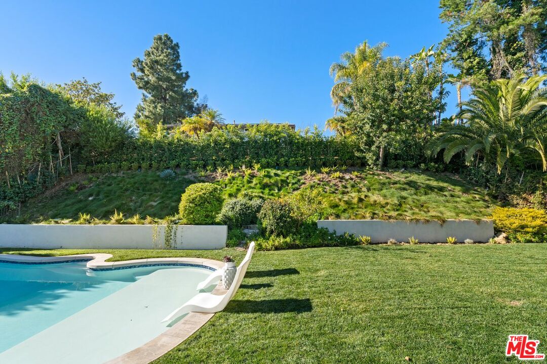 2727 CASIANO RD