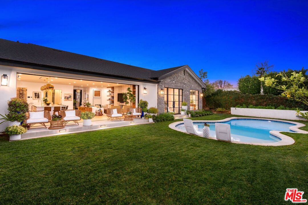 2727 CASIANO RD