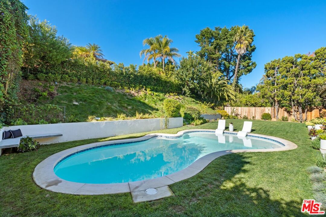 2727 CASIANO RD