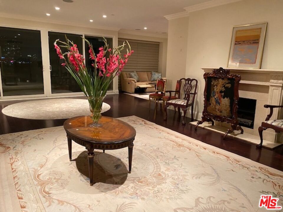 10551 WILSHIRE BLVD Unit: 705