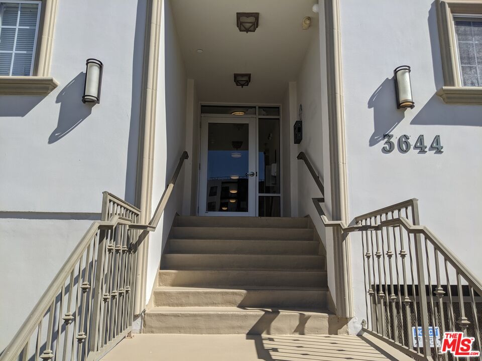 3644 KEYSTONE AVE
