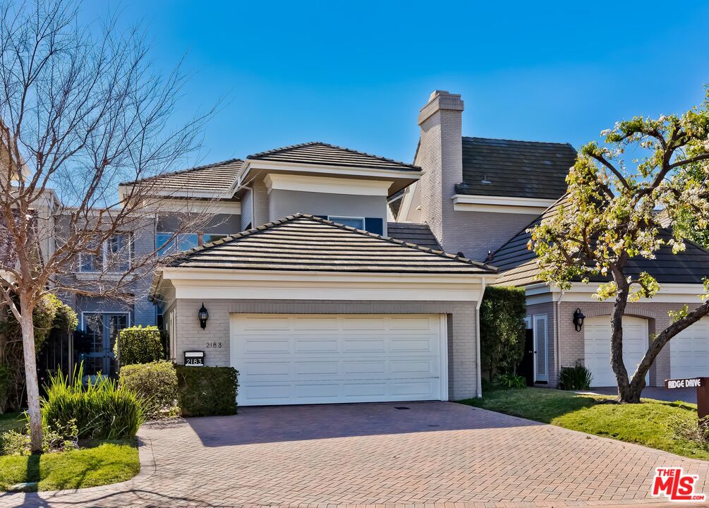 2183 RIDGE DR
