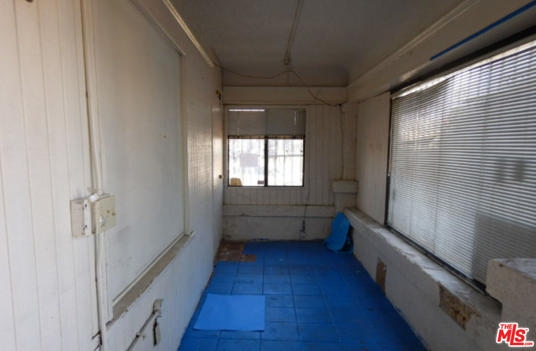3452 W SLAUSON AVE