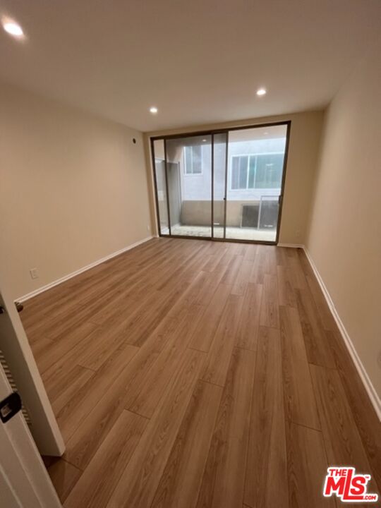 237 N ALMONT DR Unit: 103