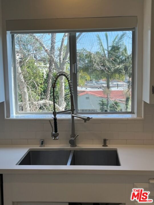 237 N ALMONT DR Unit: 302