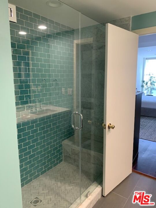 2220 AVENUE OF THE STARS Unit: 805