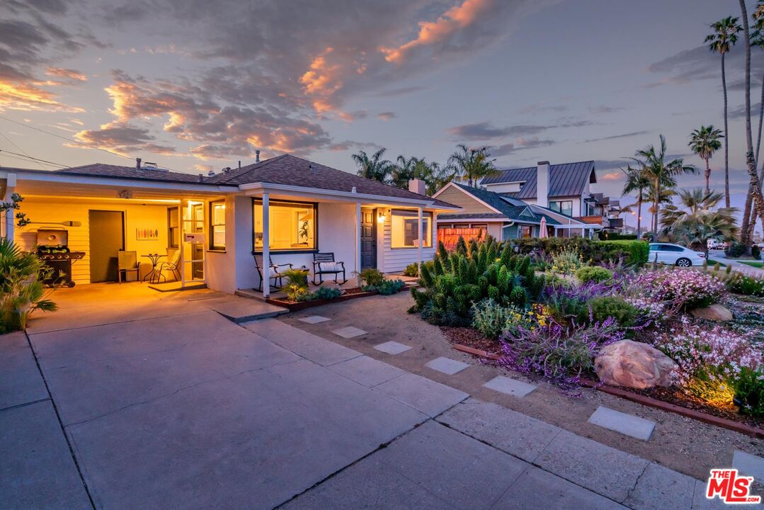 1214 Shoreline Dr