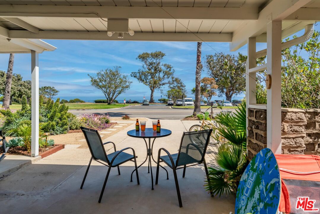 1214 Shoreline Dr
