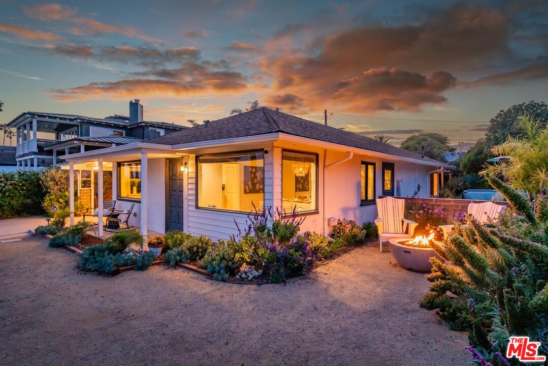1214 Shoreline Dr
