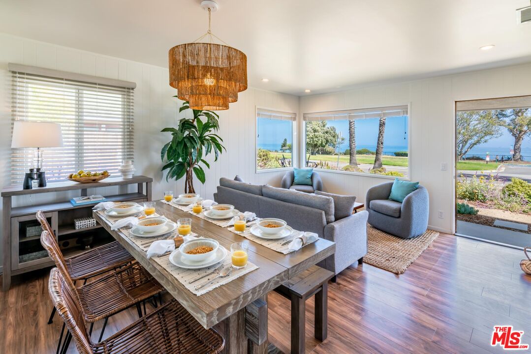 1214 Shoreline Dr