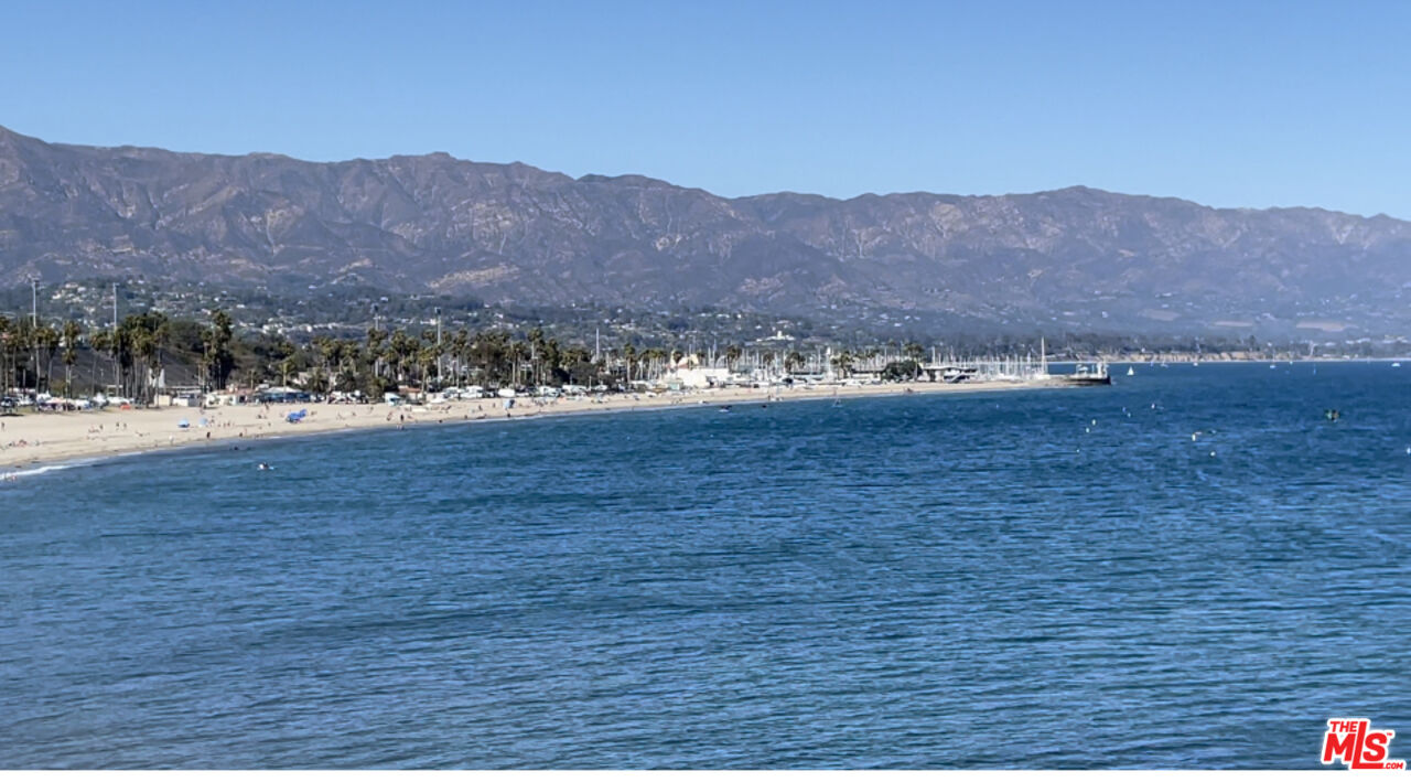 1214 Shoreline Dr