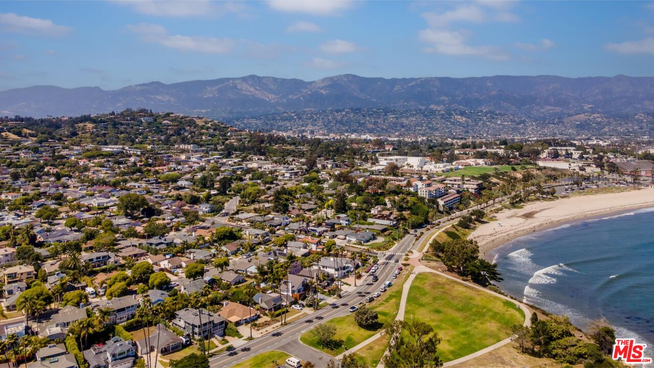 1214 Shoreline Dr
