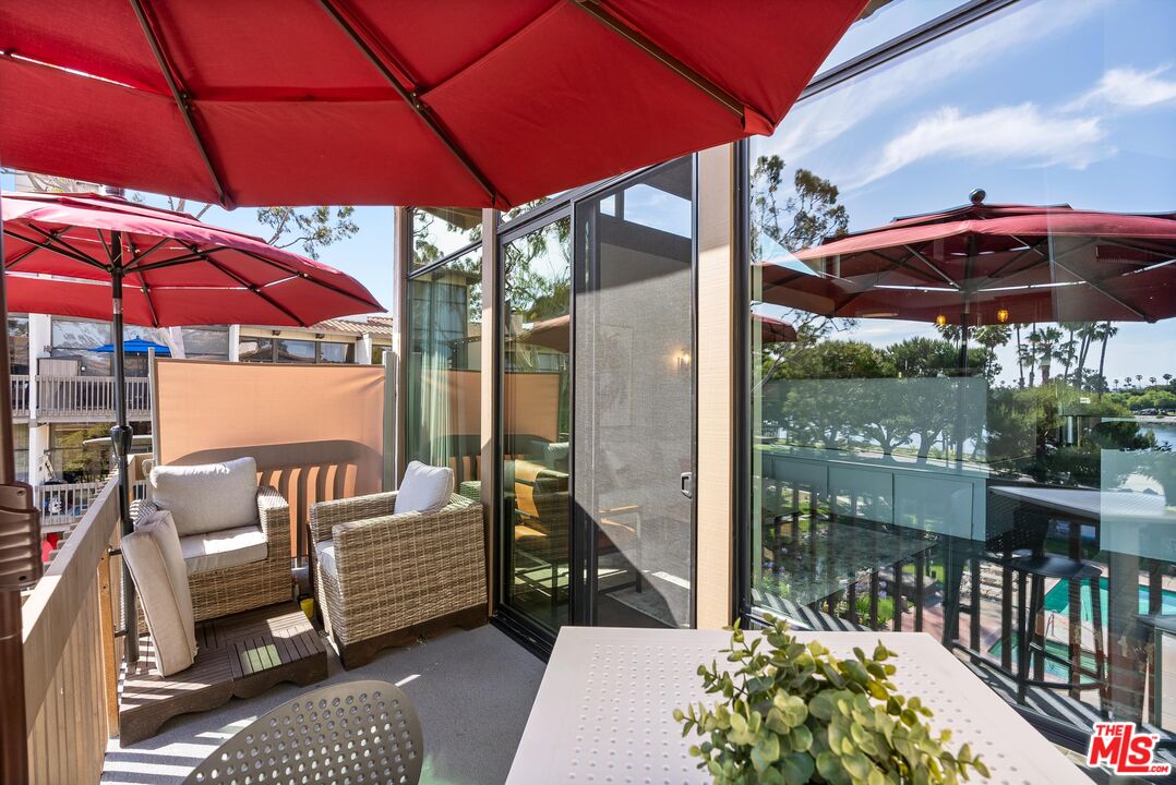 5322 Marina Pacifica S Dr Unit: Key 18